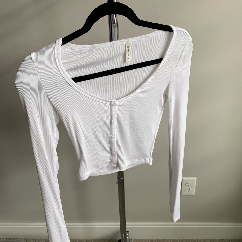Aritzia cropped